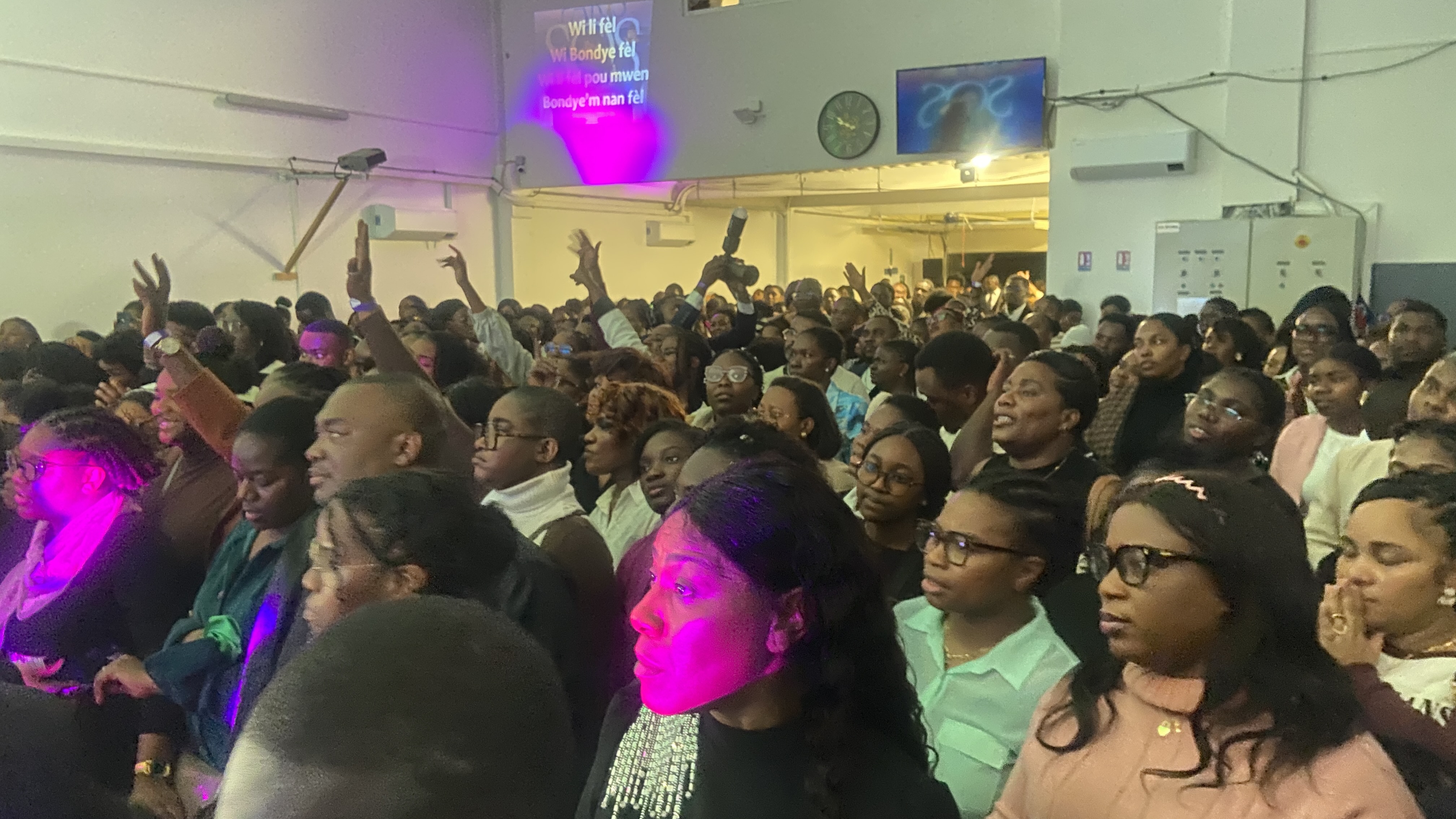 Concert SOS Tour Paris (Rosena J . Orys