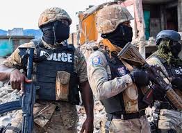 Grosse opération policière à La Saline et Bel-Air : des bastions de gangs sous pression  Chapeau :